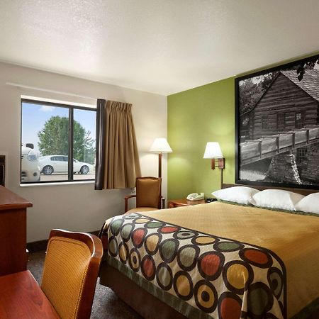 Super 8 By Wyndham Macon Motel Екстериор снимка