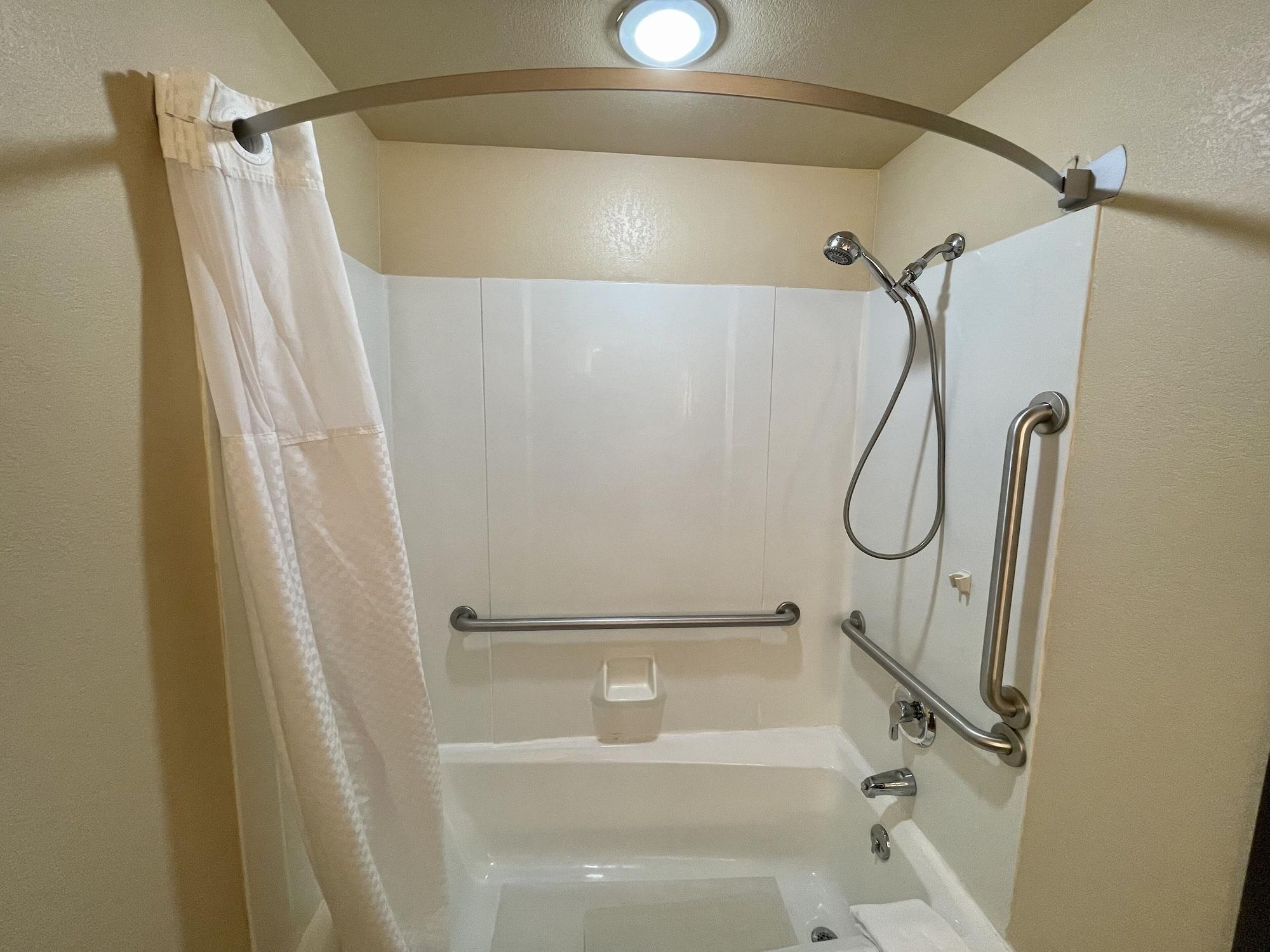 Super 8 By Wyndham Macon Motel Екстериор снимка