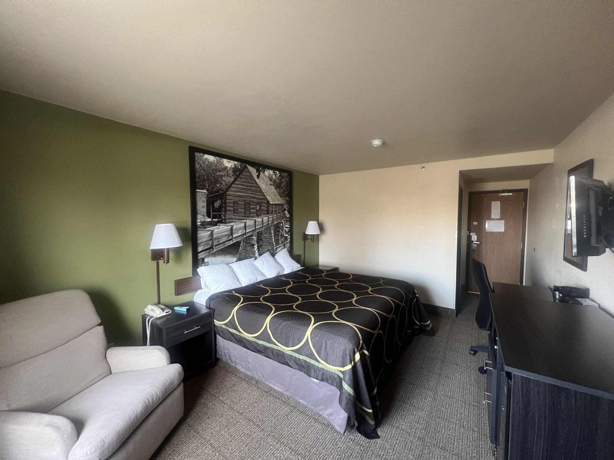 Super 8 By Wyndham Macon Motel Екстериор снимка